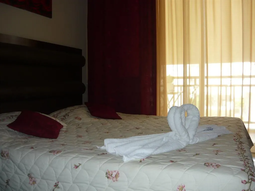 Rooms Thalia Nea Moudania Bed and breakfast