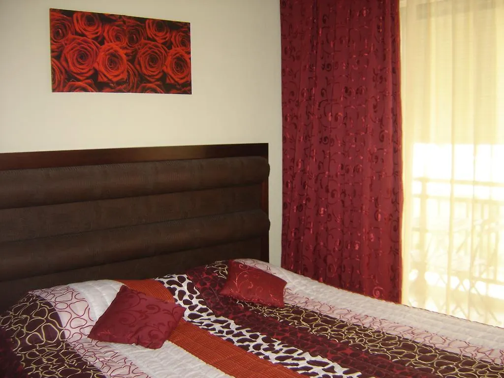 Rooms Thalia Nea Moudania Bed and breakfast